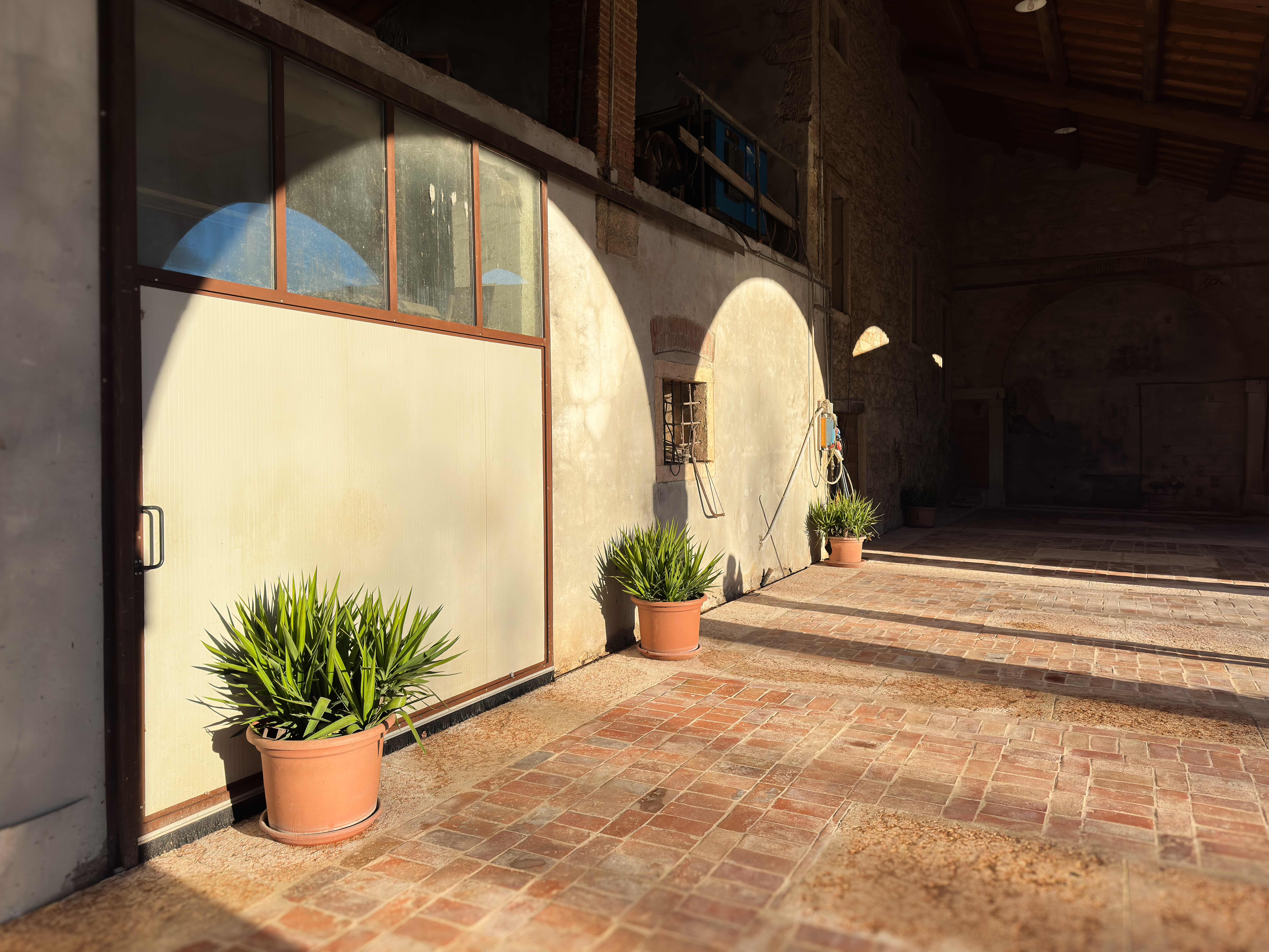 Nuovo porticato ristrutturato